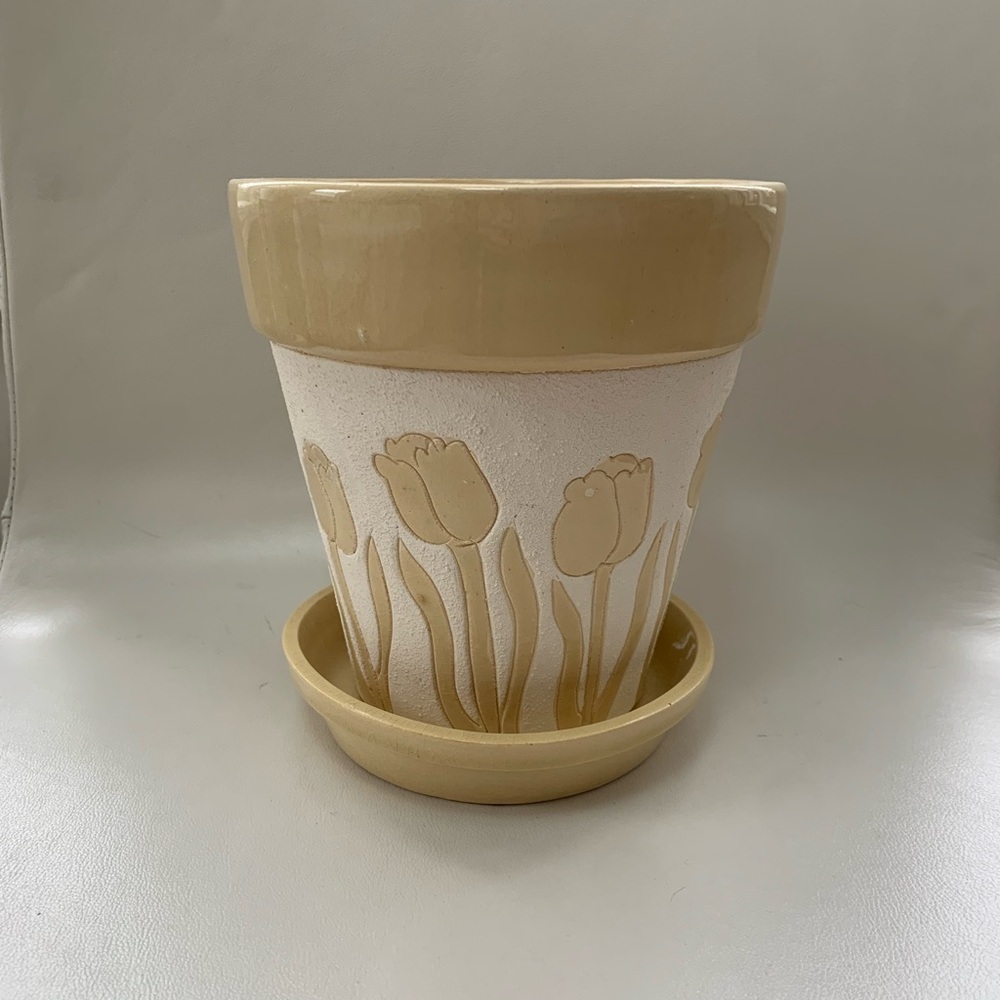 Handmade Tulip Art Pot by Ten Thousand Villages